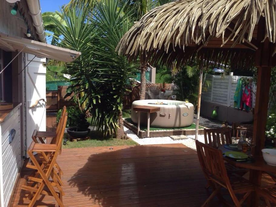 Charmant Bungalow Un P'Tit Coin De Paradis Saint-Francois  Exterior foto
